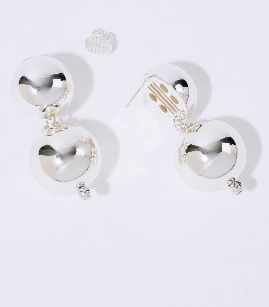 PEARL OCTOPUSS.Y Silver Sphere Studs