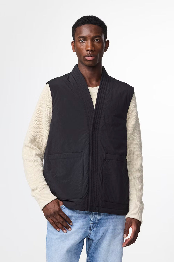 NN.07 Yuki Vest 8280