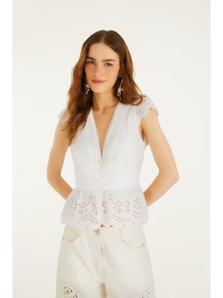WHITE EMBROIDERY BLOUSE