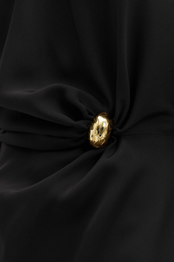 Zilla Brooch Detailed Blouse