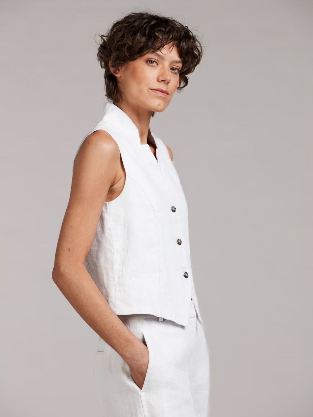 Lara Vest