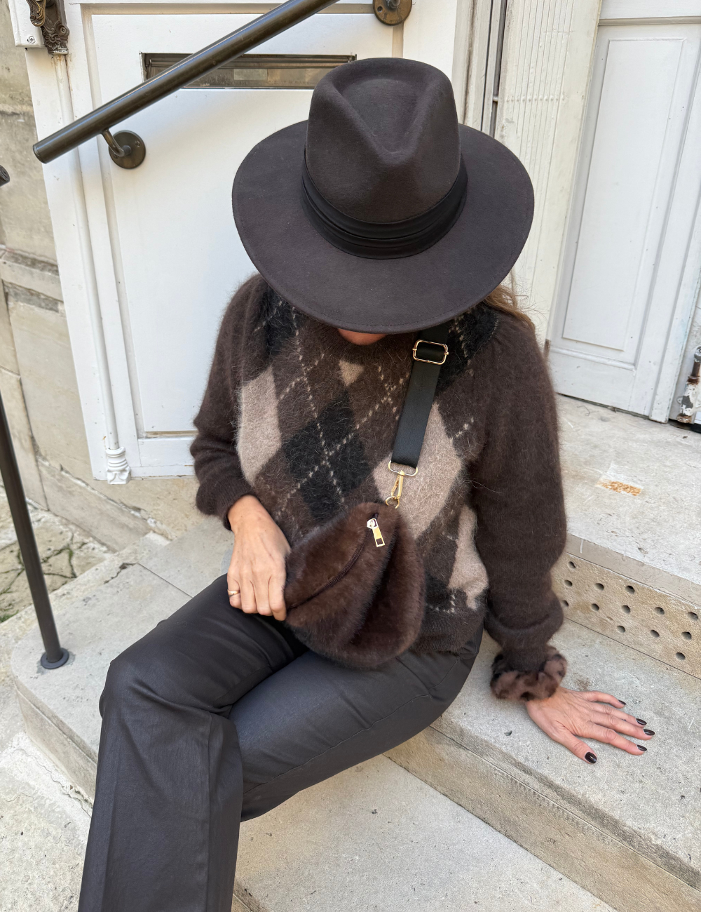 Exclusive ull hatter