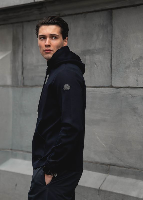 HOODIE SWEATER