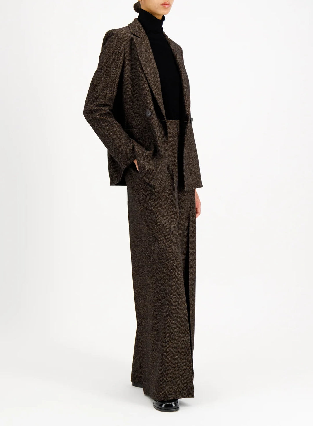 Women d.b. blazer with shoulder pads donegal herringbone