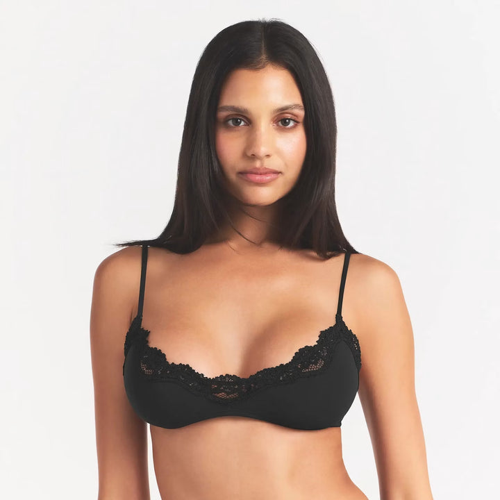 FITS EVERYBODY LACE SCOOP BRALETTE