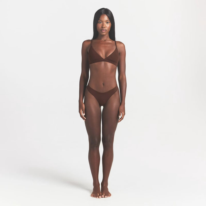 FITS EVERYBODY TRIANGLE BRALETTE