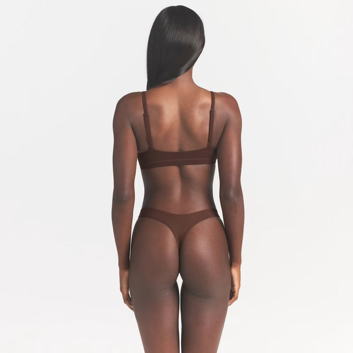 FITS EVERYBODY TRIANGLE BRALETTE