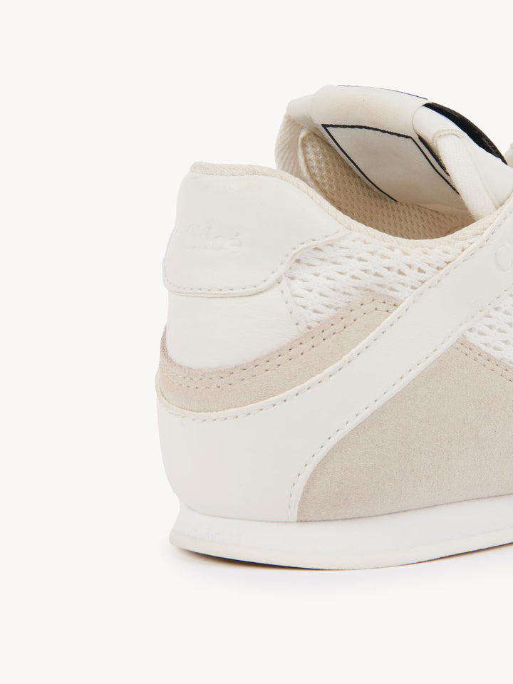 KICK SNEAKERS