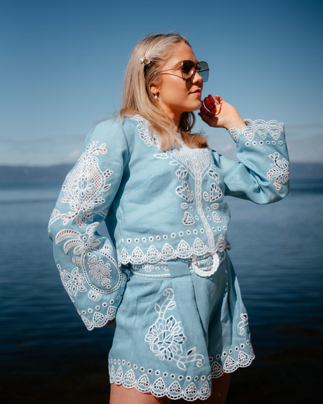 ROMANTIC RICHELIEU BLOUSE