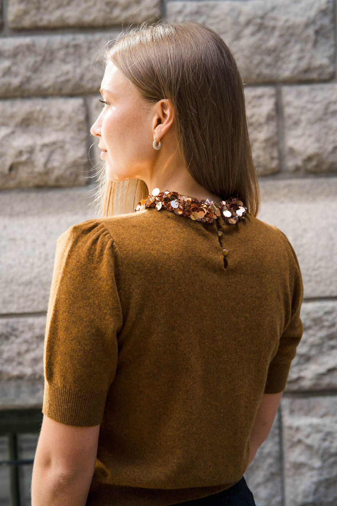 Liv Embroidered Cashmere Short Sleeve Knit