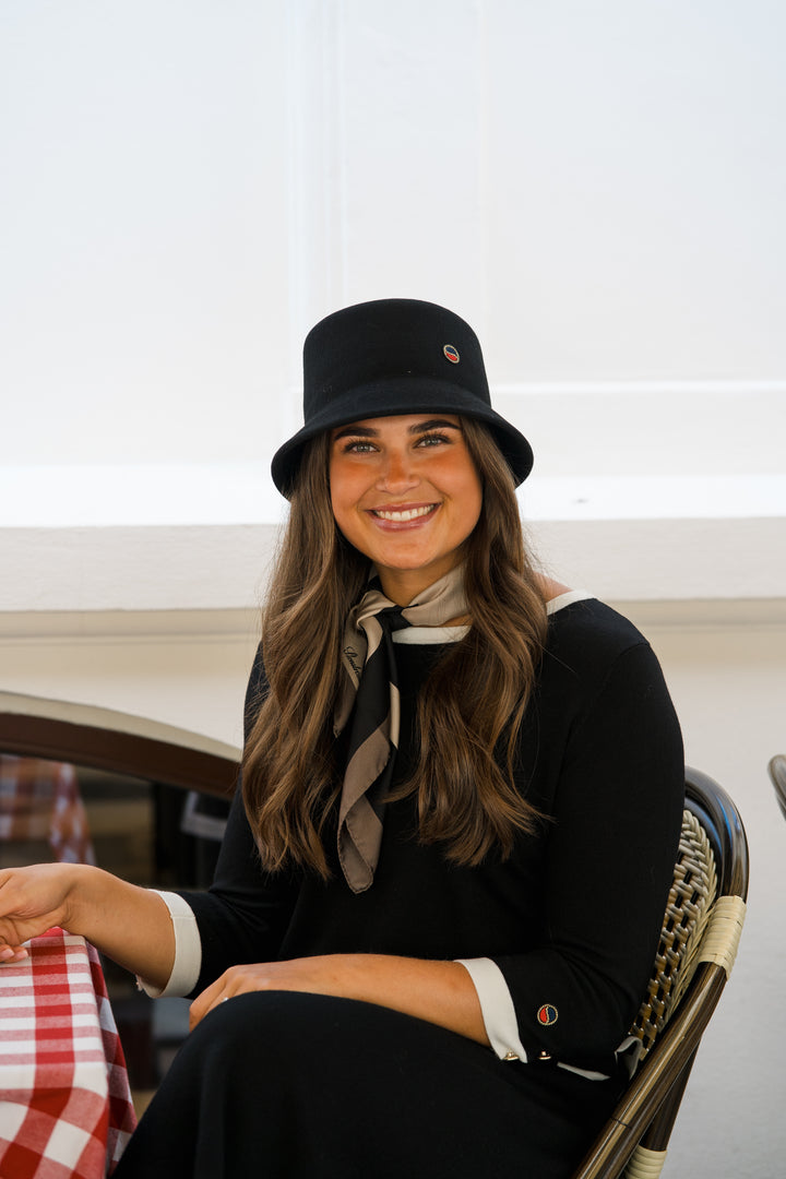 TINA Bucket Hat