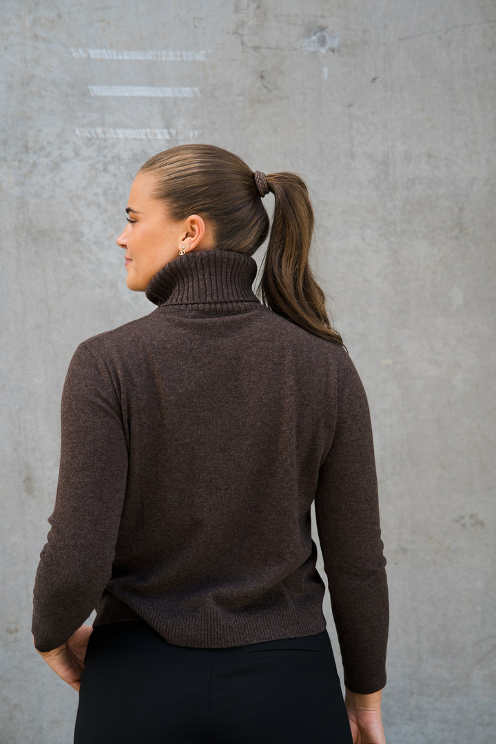 TURTLE NECK
