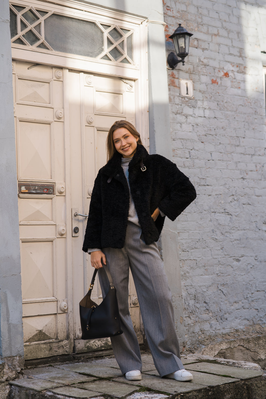 Woman's Knitted Half Coat