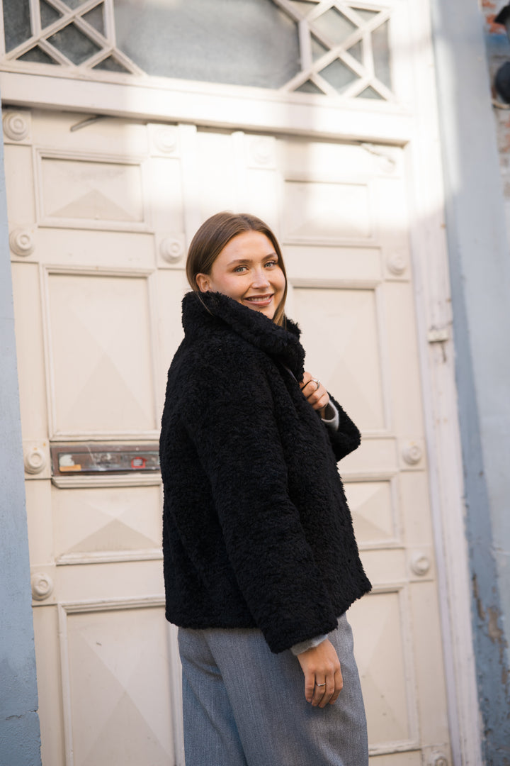 Woman's Knitted Half Coat