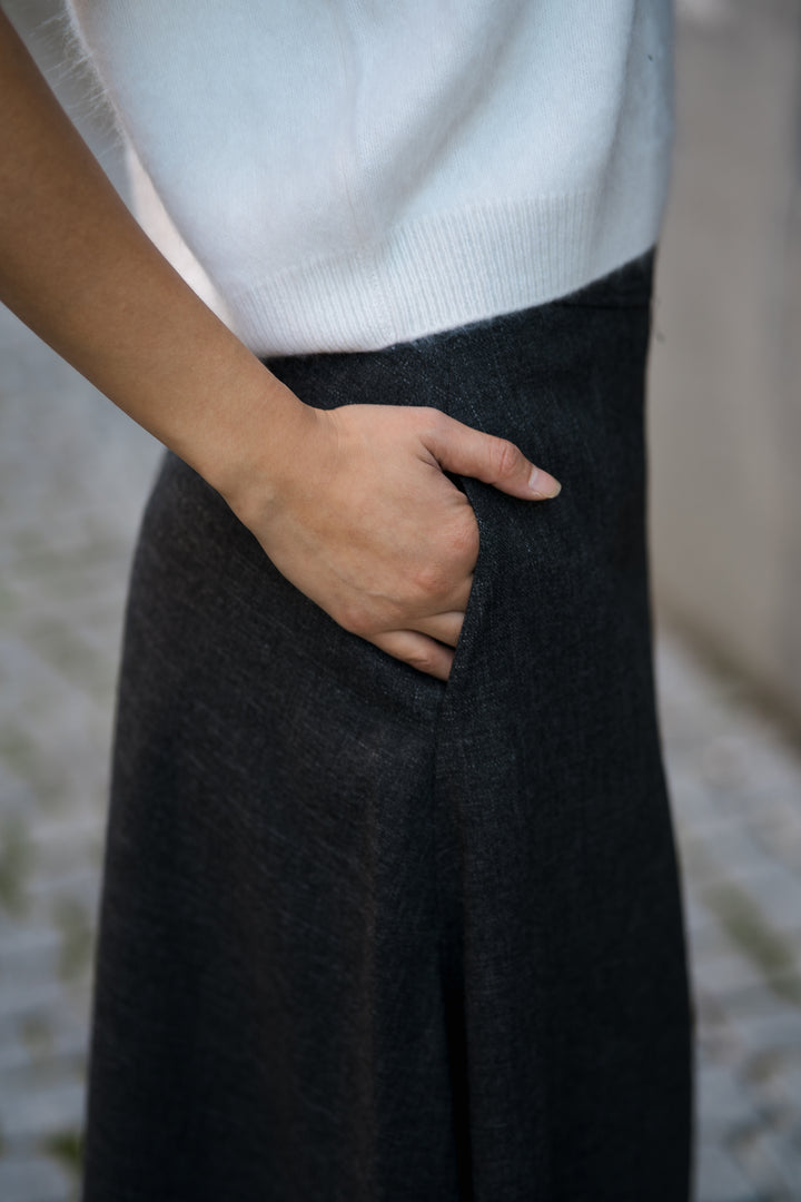 VINCE JASPÉ FULL SKIRT