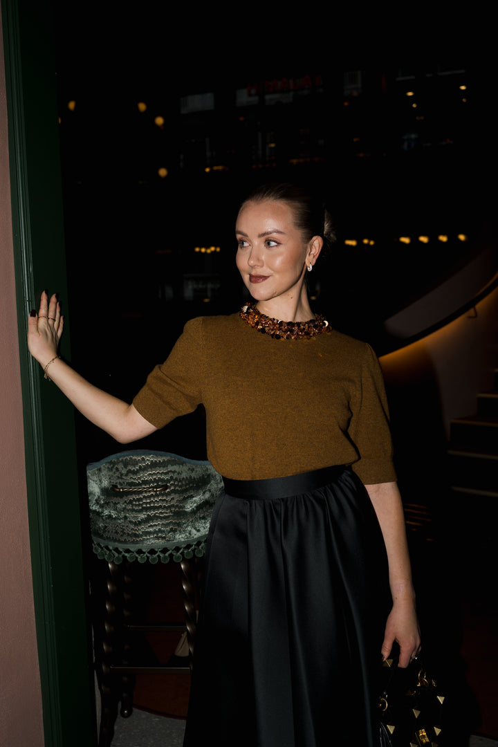 Liv Embroidered Cashmere Short Sleeve Knit