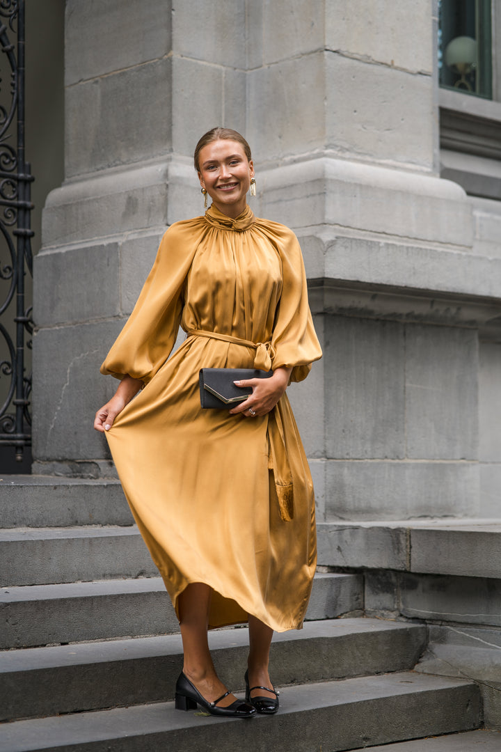 Hypnotic Twist Sheath Dress