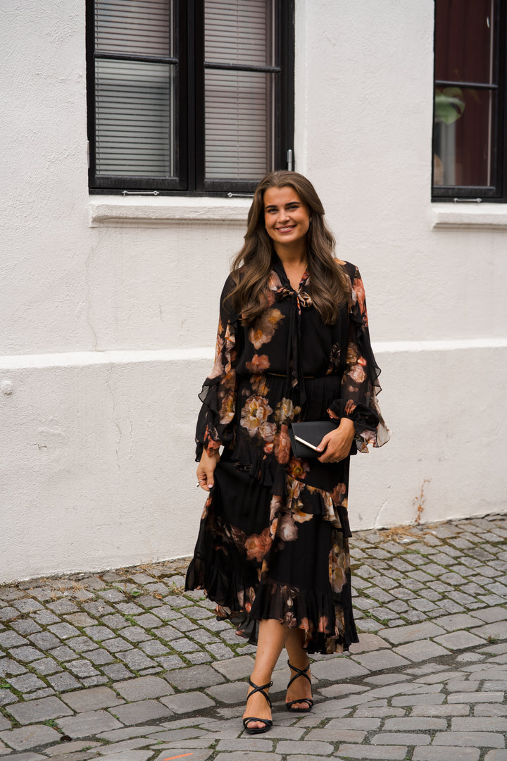 Hypnotic Flutter Blouse