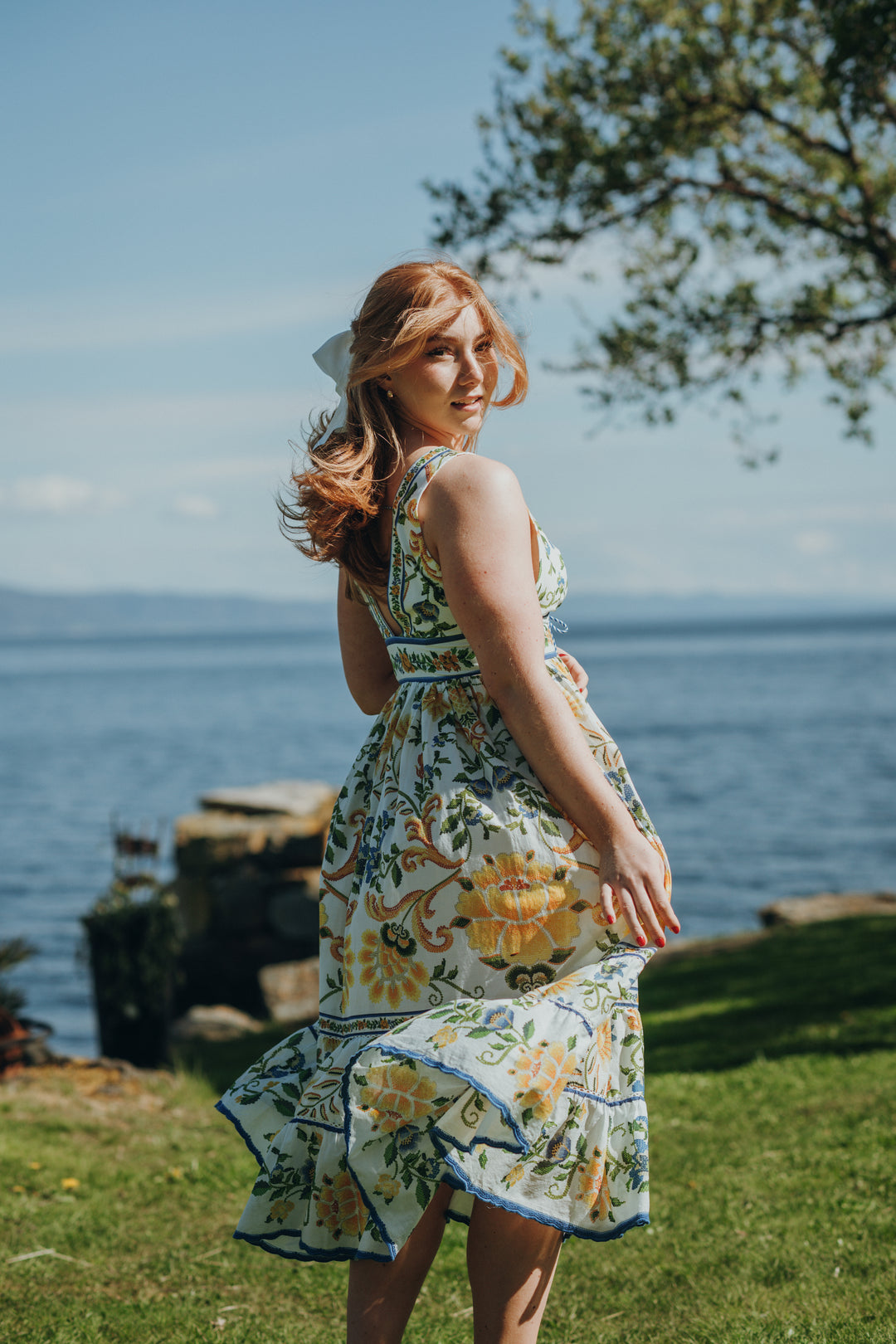 EMILY FLORAL TAPESTRY OFF-WHITE MIDI DRESS