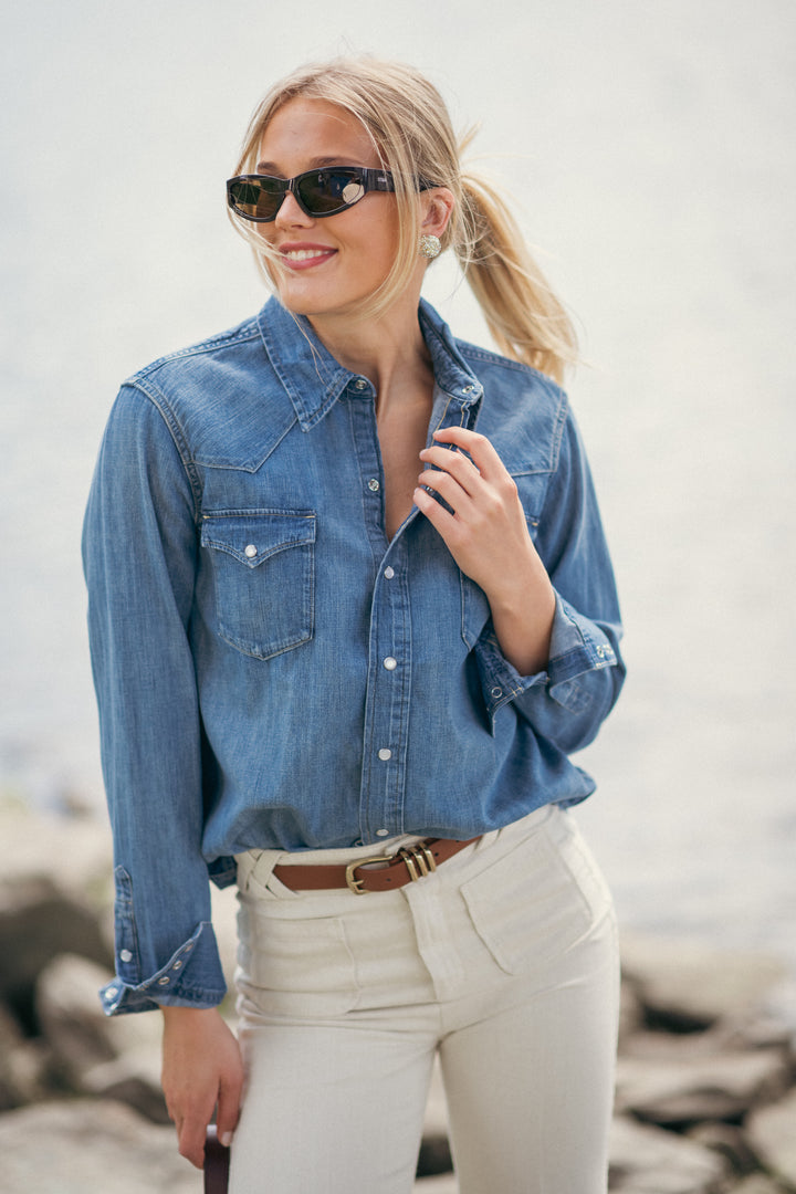 STANDARD-LONG SLEEVE-BUTTON FRONT SHIRT