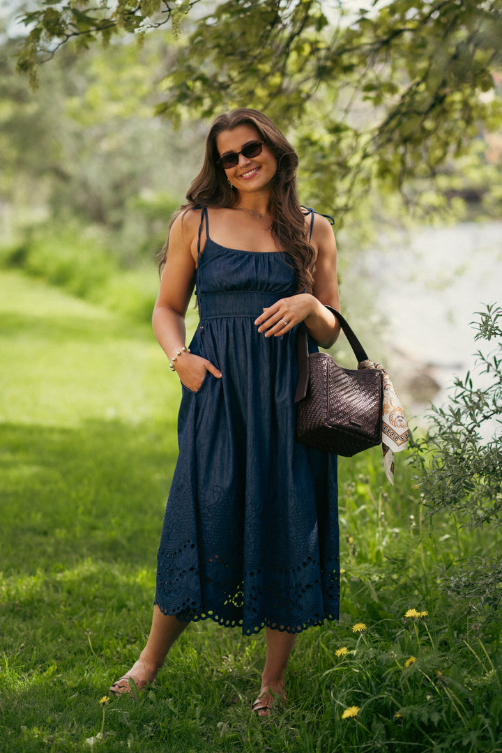 Mahon Broderie Denim Midi