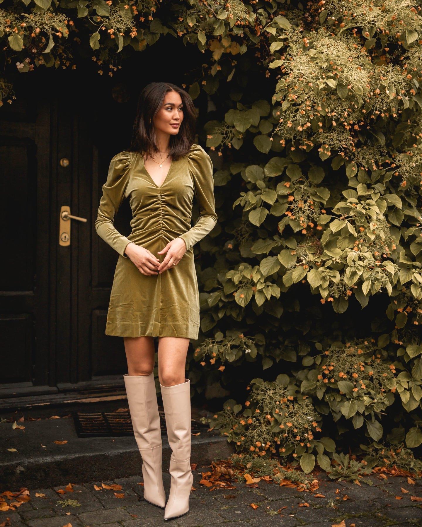 GANNI Velvet Jersey Gathered Mini Dress Hyer Trondheim/Hyer Solsiden GANNI Velvet Jersey Gathered Mini Dress Hyer Trondheim/Hyer Solsiden