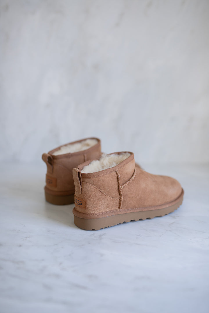 UGG W Classic Ultra Mini