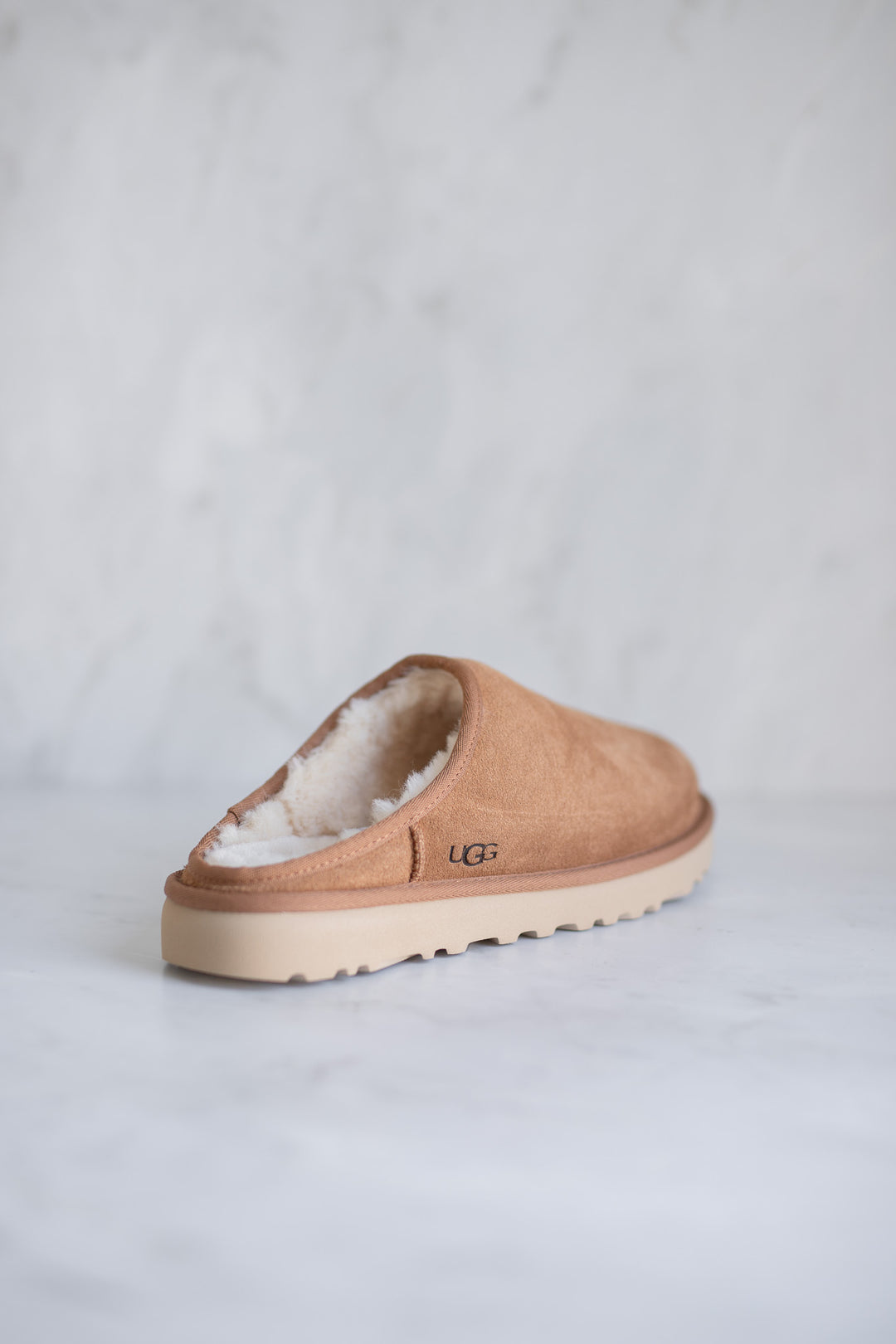 UGG M Classic Slip-On