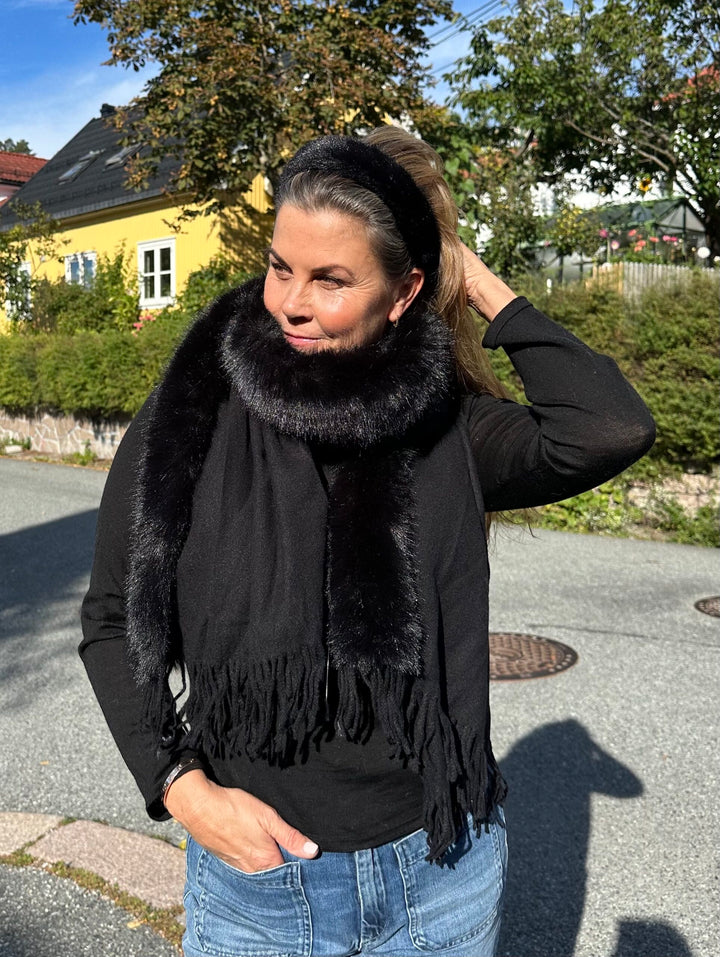 Jackie ullskjerf med fuskepels