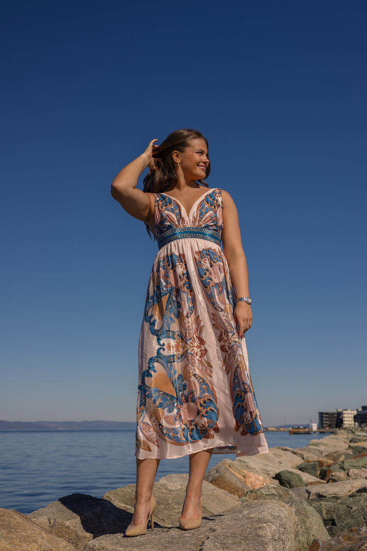 GARDEN SCARF SOFT PINK MIDI DRESS