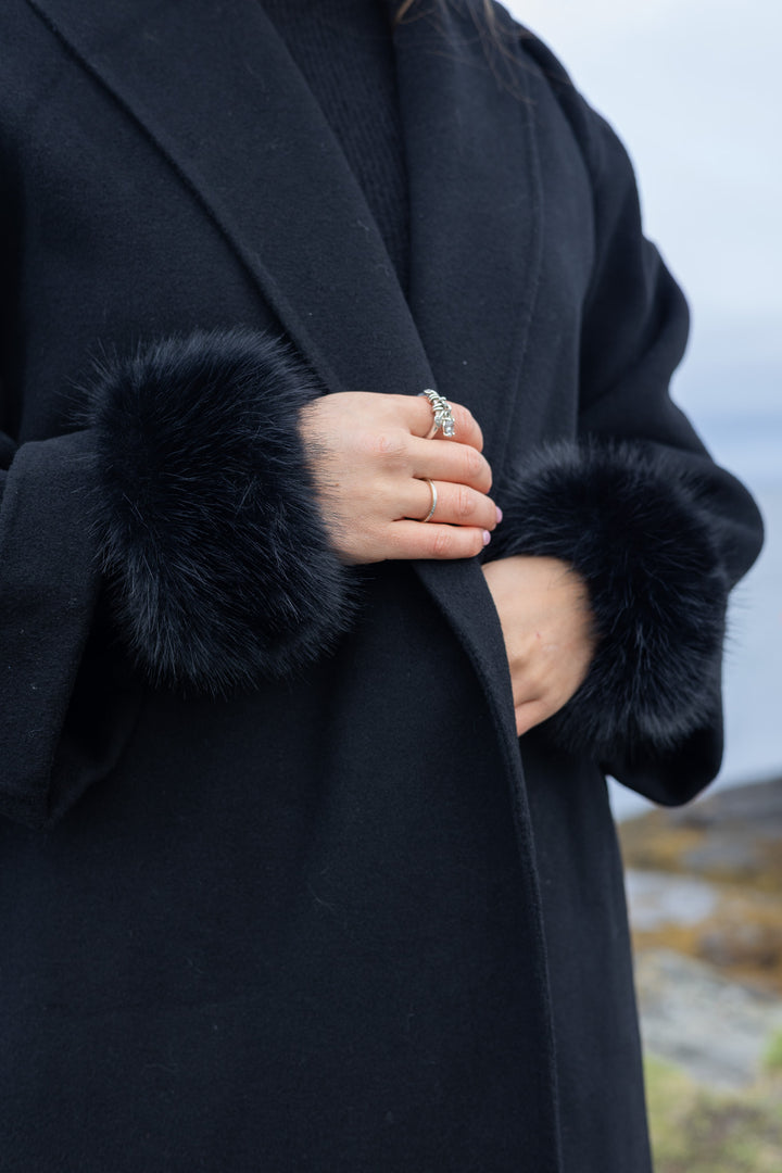 Fuskepels Arm Cuffs Sort