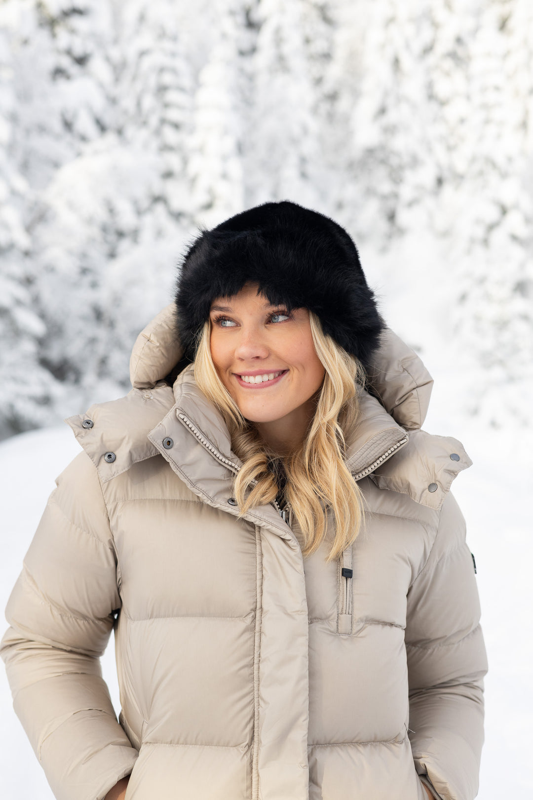 EXCLUSIVE Sonja Fuskepels Hatt Sort