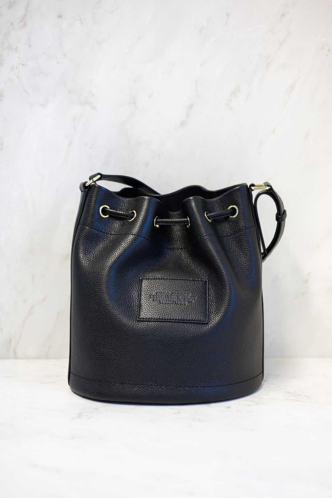 MARC JACOBS THE SHOULDER BUCKET