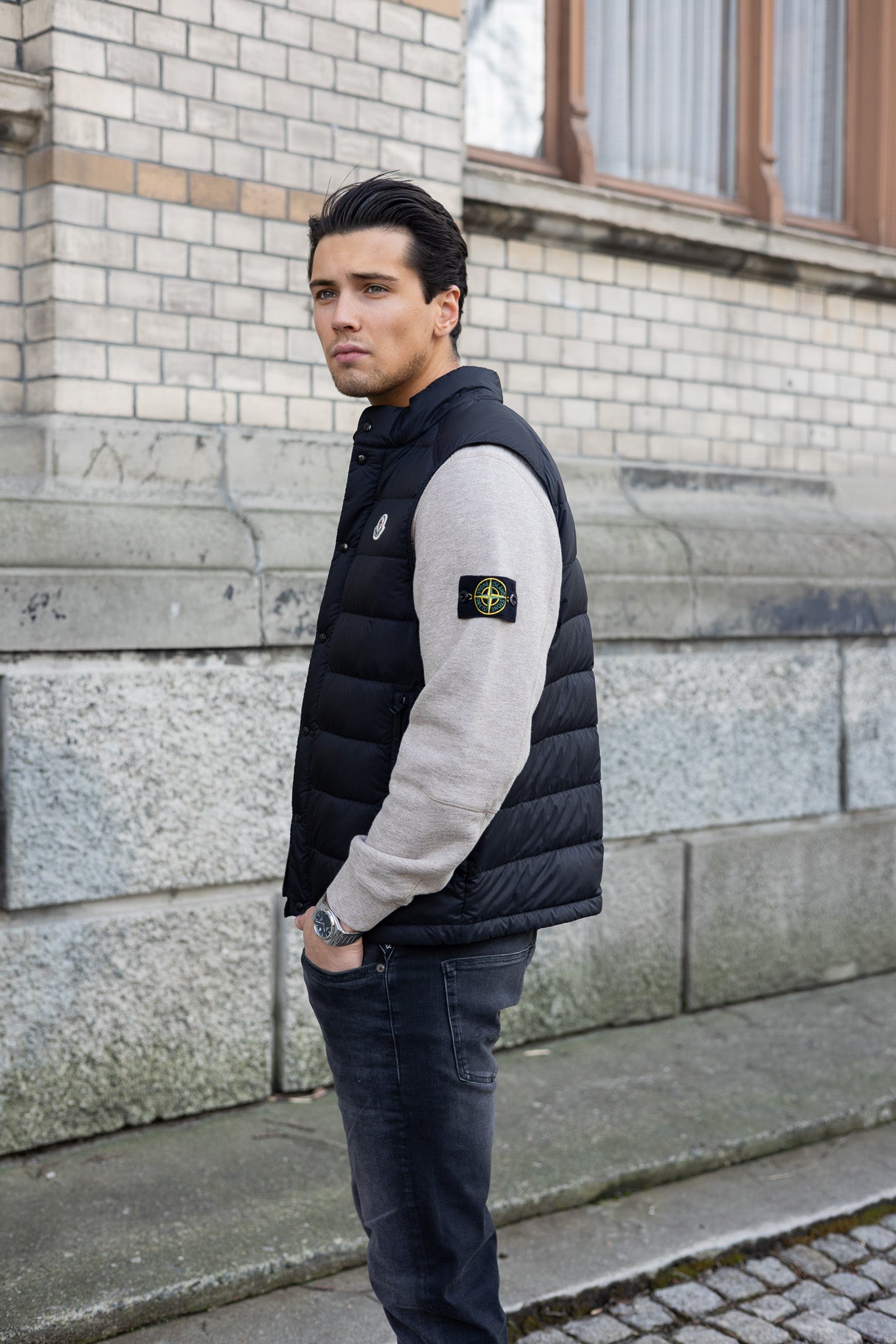 MONCLER BARTHE VEST – Høyer Trondheim/Høyer Solsiden