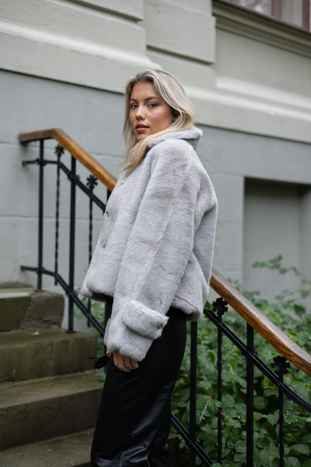 MEOTINE KELLY FUR JACKET - LIGHT GREY