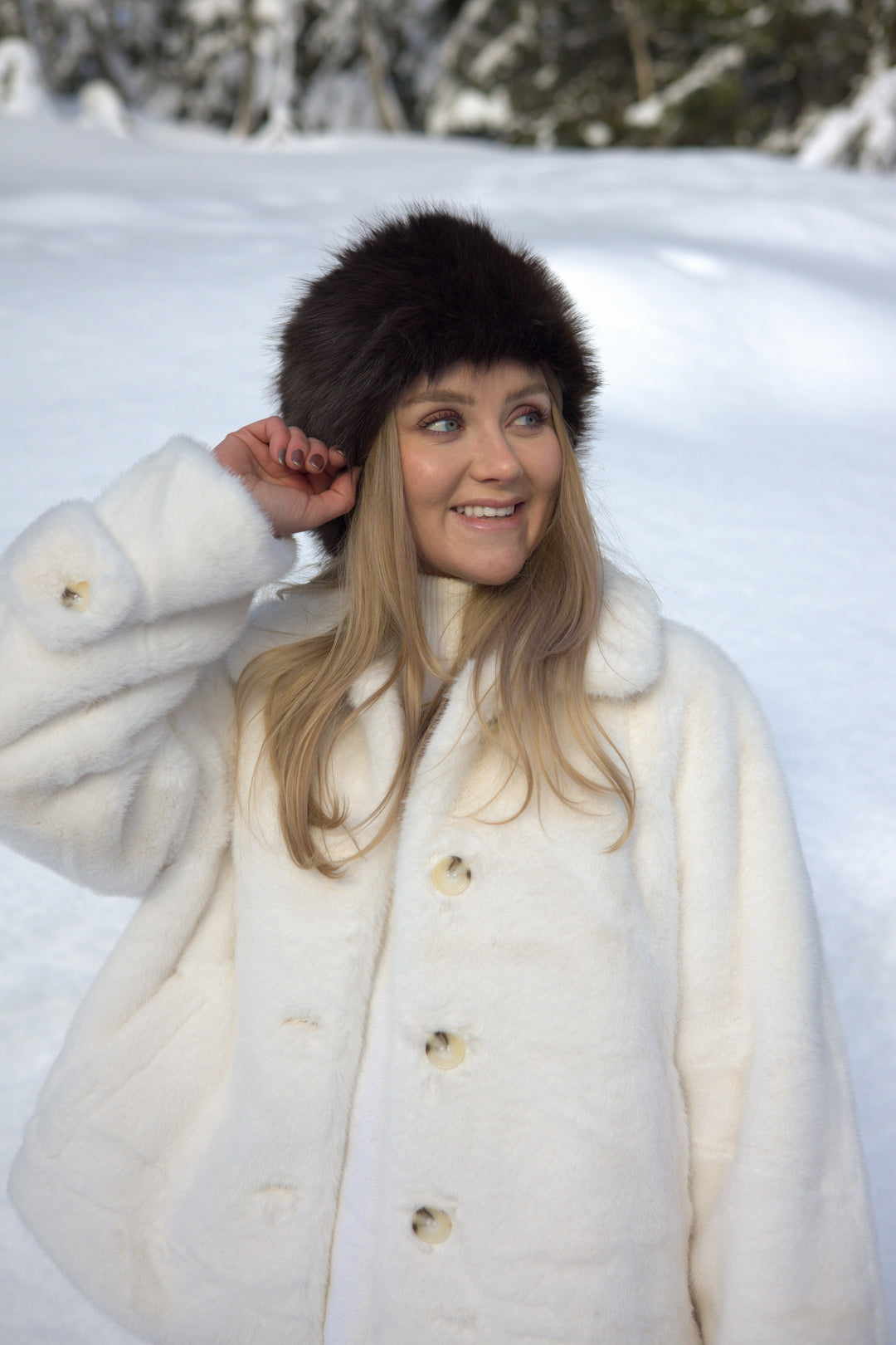 Isabella Fuskepels Hatt Sort