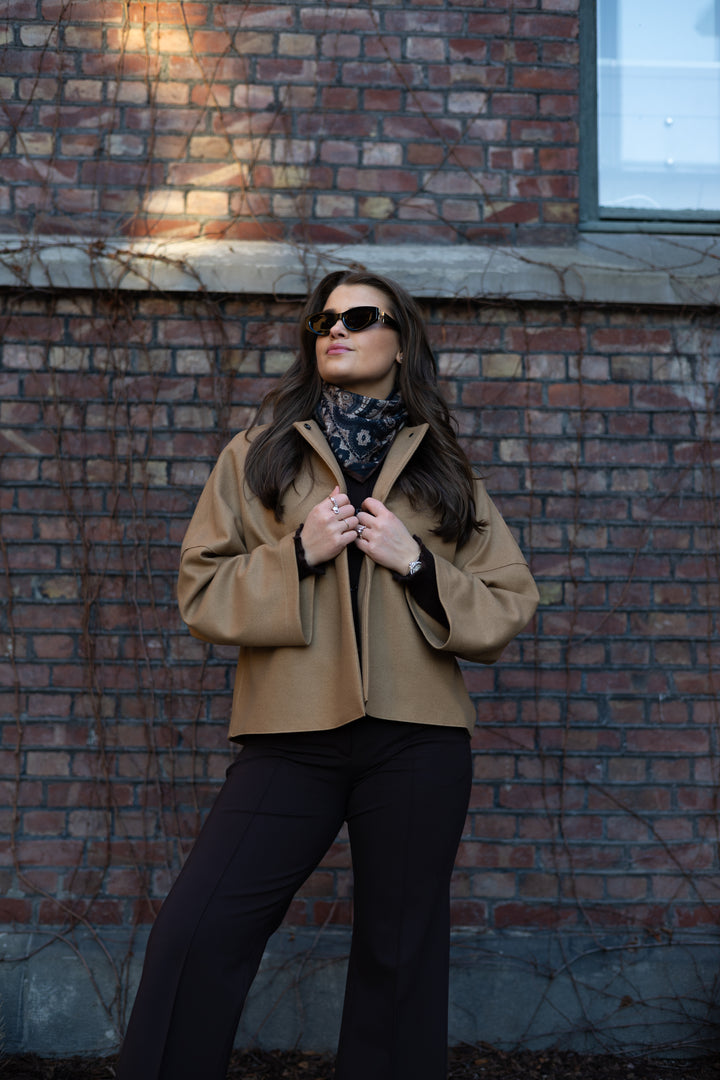 Women collarless cape cashmere blend