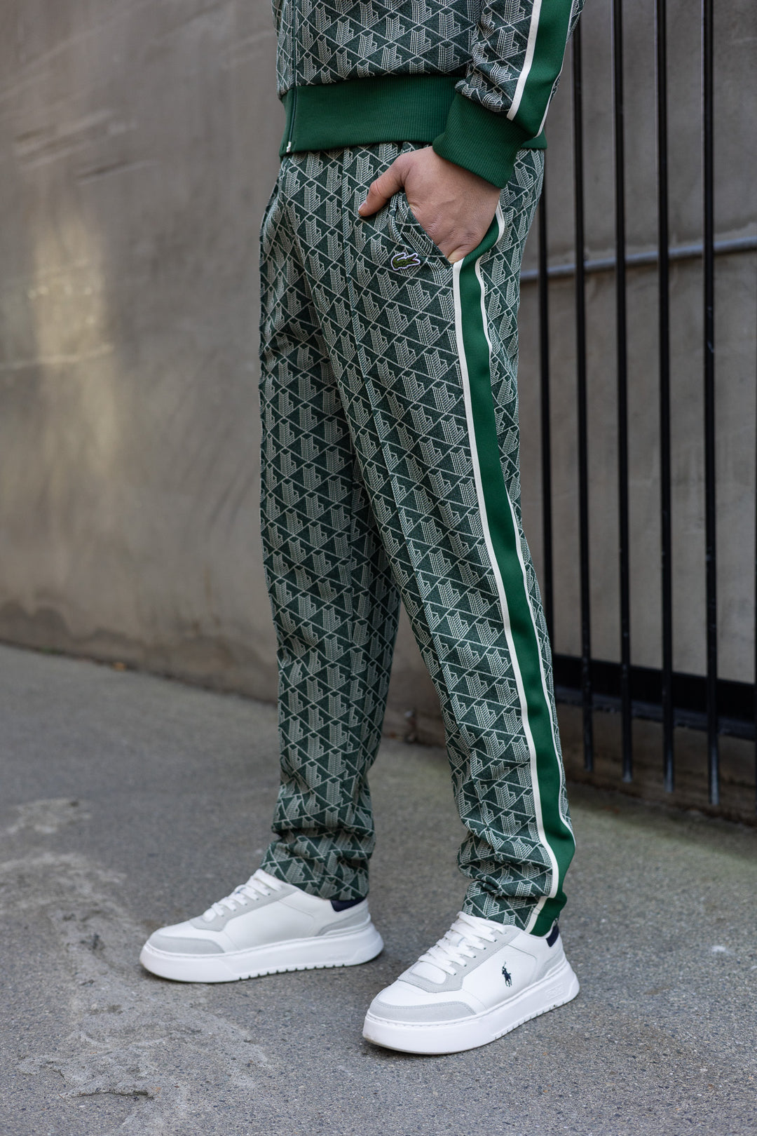 PANTALON DE SURVETEMENT