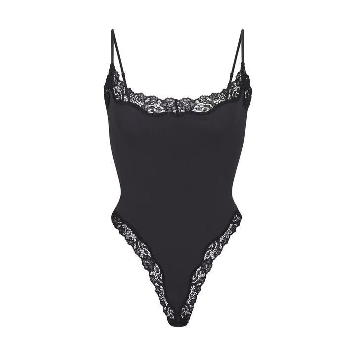 FITS EVERYBODY LACE CAMI BODYSUIT