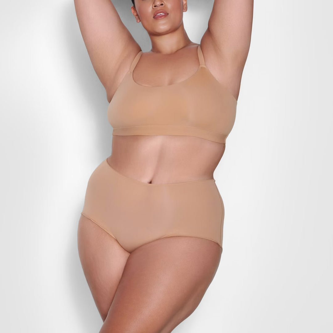 FITS EVERYBODY SCOOP BRALETTE