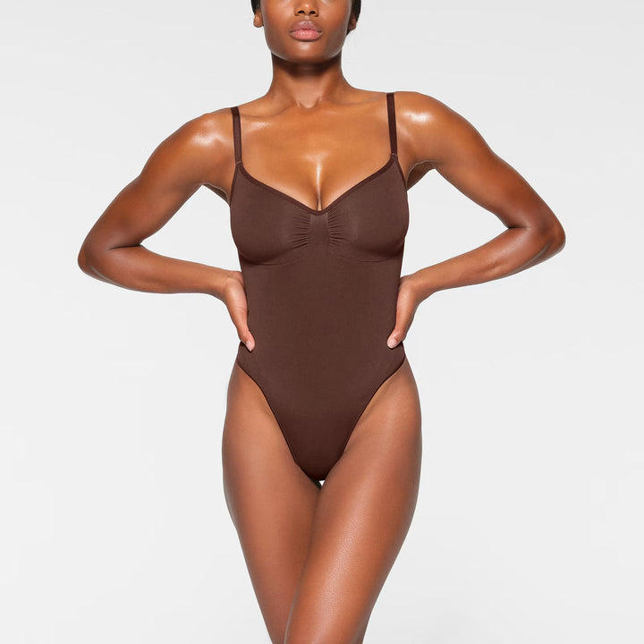SEAMLESS SCULPT THONG BODYSUIT