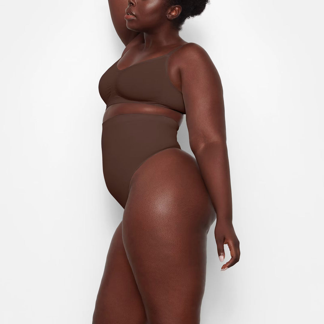 SEAMLESS SCULPT HIGH WAIST THONG