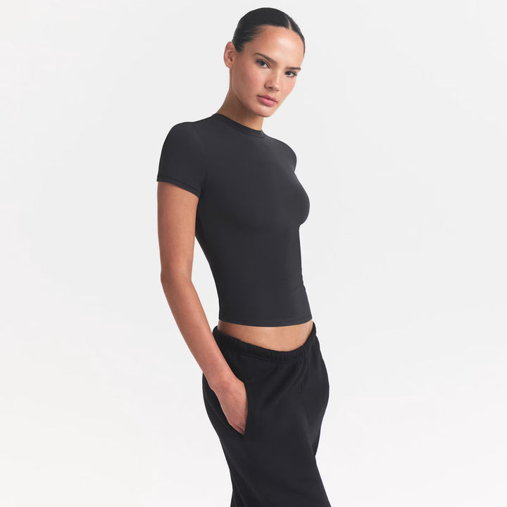 FITS EVERYBODY SHORT SLEEVE T-SHIRT