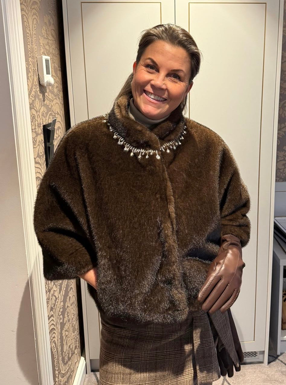 Monaco fuskepels jakke med stener