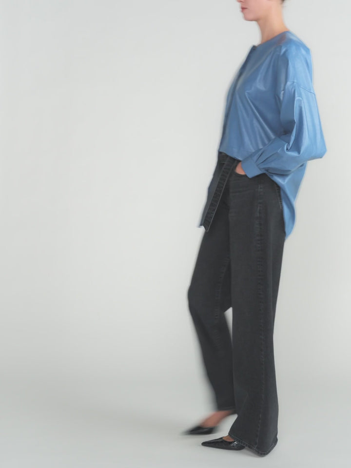 THE BELTED LOOSE