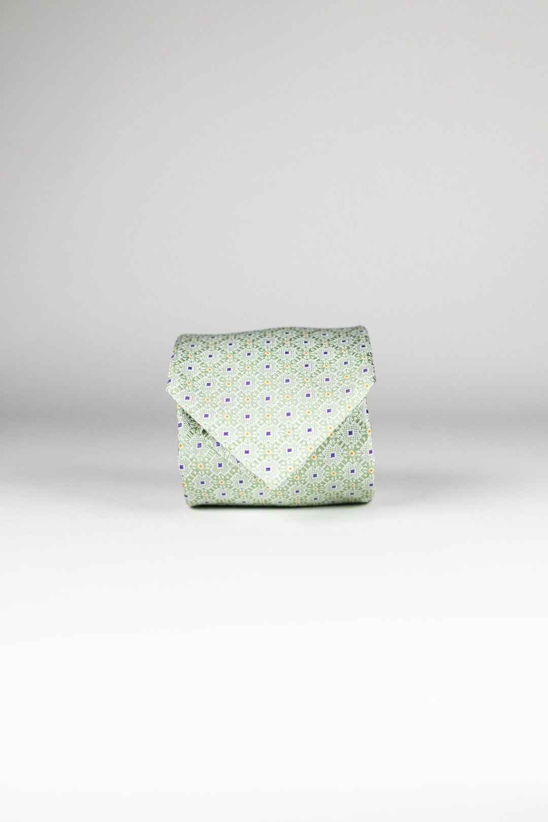 Medallion Woven Silk Tie