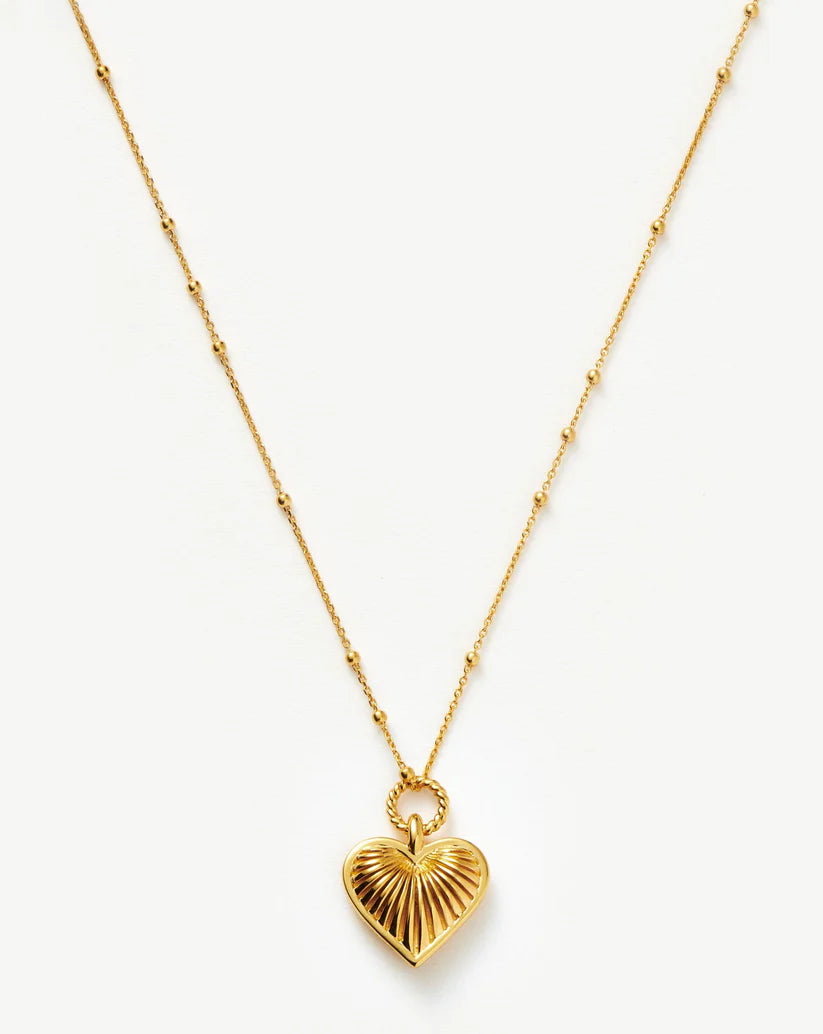 RIDGE HEART CHARM NECKLACE