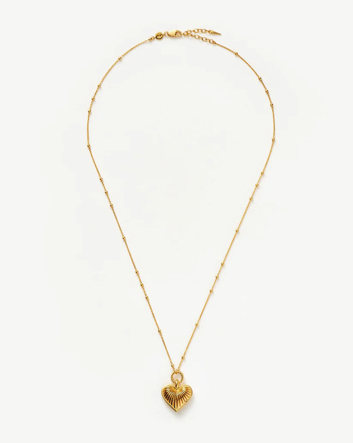 RIDGE HEART CHARM NECKLACE