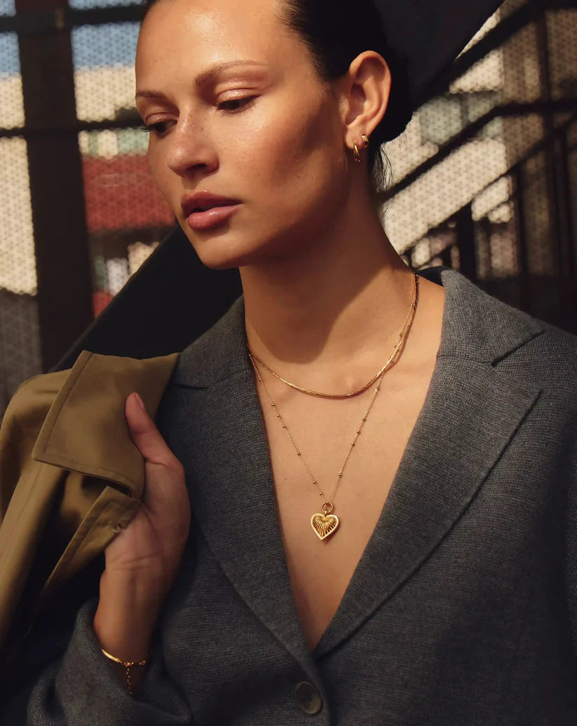 RIDGE HEART CHARM NECKLACE